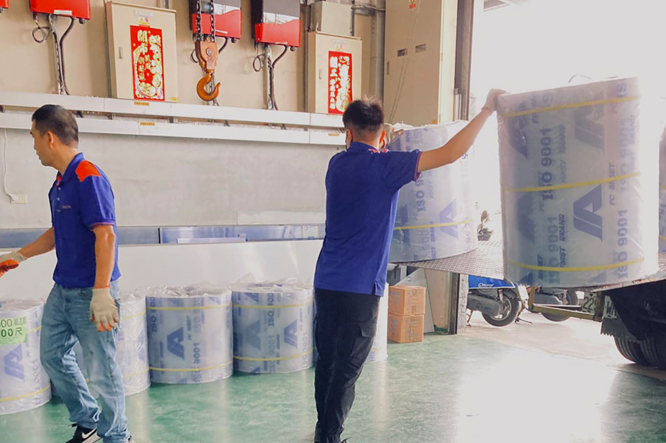 伸和興業持續精進安裝技術，確保每個採光罩工程高效完成